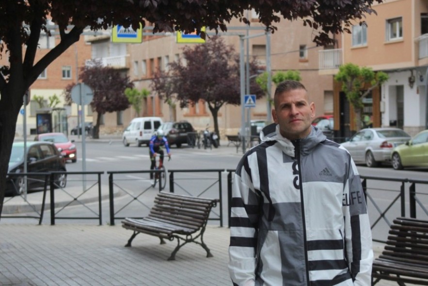 Raúl Navarro, futbolista del Atlético Teruel: “Cuando vienen mal dadas     hay que pedir ayuda, porque siempre hay alguien a tu lado”