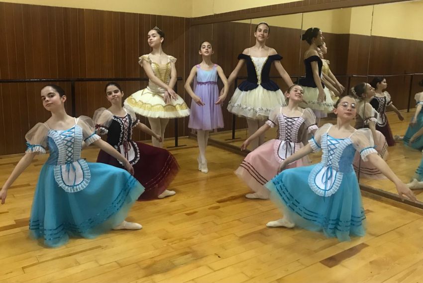Las bailarinas turolenses regresan al Vaslav Nijinsky de Huesca dos años después