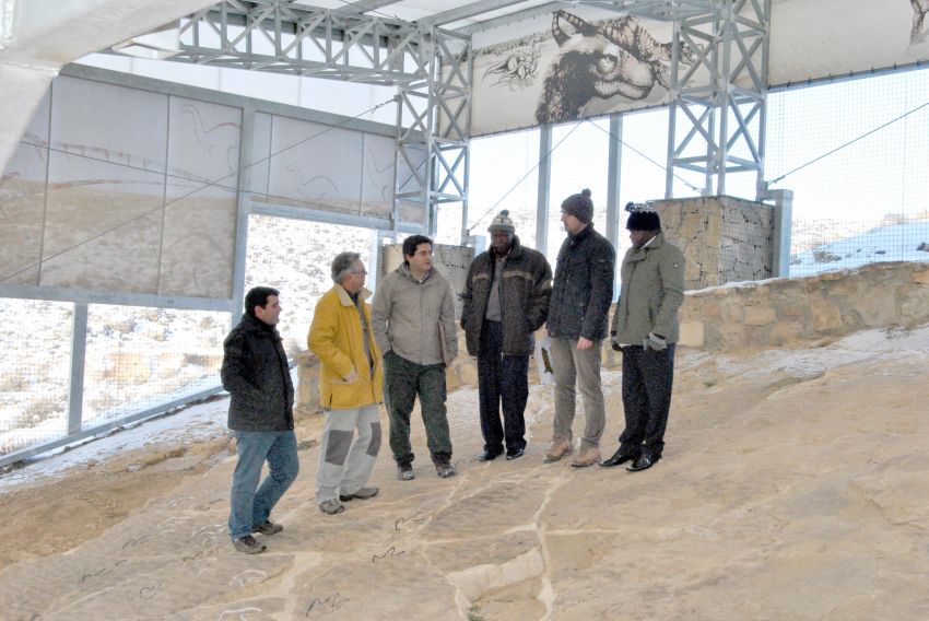 Las ‘misiones’ de la Fundación Conjunto Paleontológico  de Teruel en el continente negro