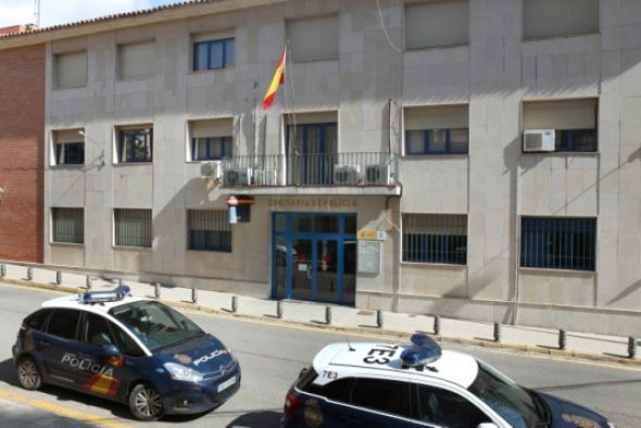 Dos detenidos en Teruel por un presunto delito de venta de droga a domicilio
